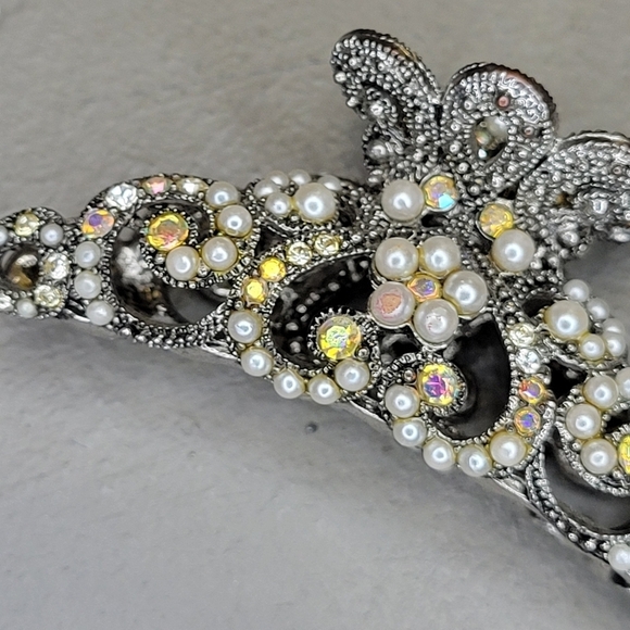 Carolee Pearl Hair Metal Claw Clip  [RARE FIND] **FREE GIFT** - Picture 3 of 8